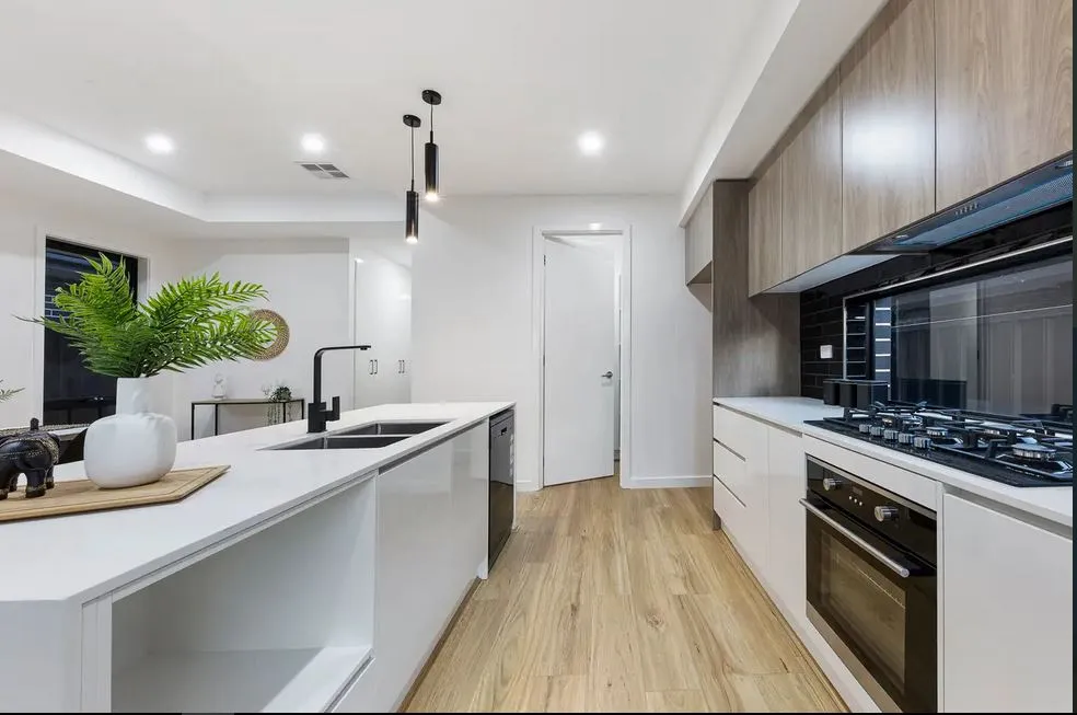 Kitchens & Laundry